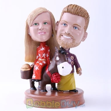 Picture of Bride and Groom in Chinese Wedding Bobblehead