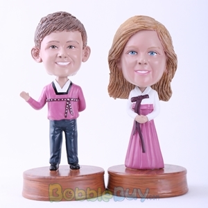 Picture of Couple in Hanbok Bobblehead