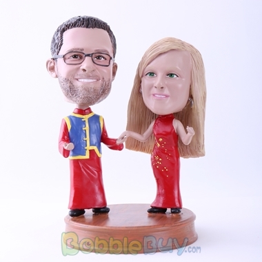 Picture of Couple in Traditional Chinese Clothing Bobblehead