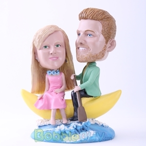 Picture of Couple on Banana Boat Bobblehead