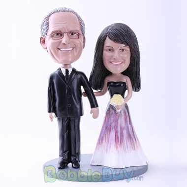 Picture of Graceful Bride and Groom Bobblehead