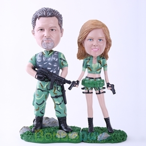 Picture of Soldier Couple Ready for Battling Bobblehead