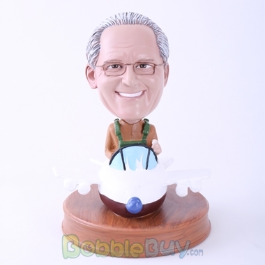 Picture of Airplane Captain Bobblehead