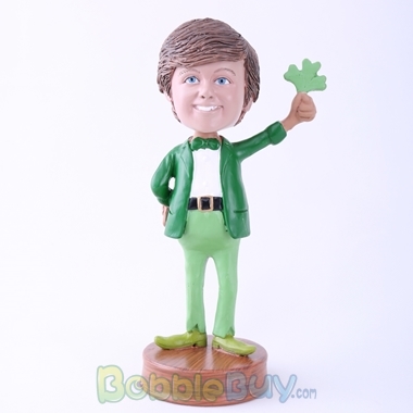 Picture of Man Holding Leaves Bobblehead