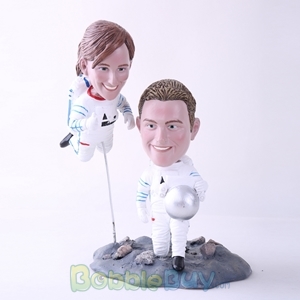 Picture of Astronaut Couple Bobblehead