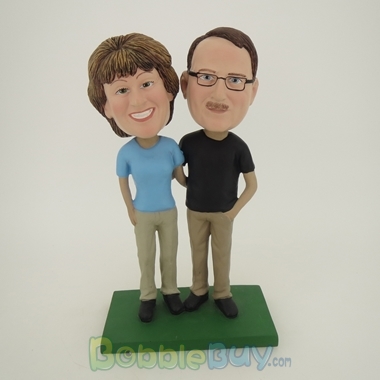 Picture of Arm Behind Each Other Couple On Golf Bobblehead