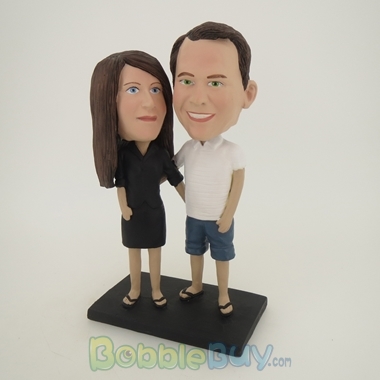 Picture of Arms Around Casual Couple  Bobblehead