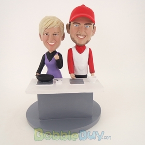 Picture of Cooking Couple Bobblehead