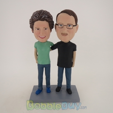 Picture of Man and Woman Arm Behind Each Other Bobblehead