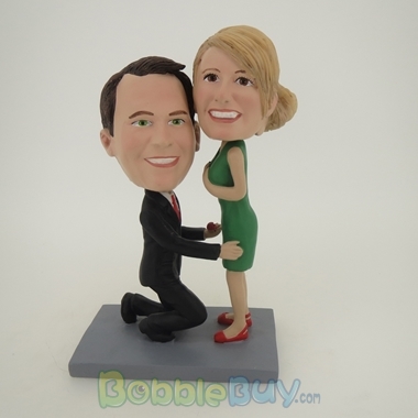 Picture of Propose Couple Bobblehead