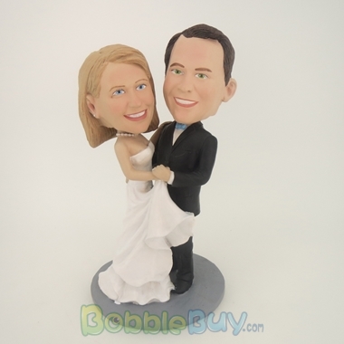 Picture of Wedding Couple Holding Each Other  Bobblehead
