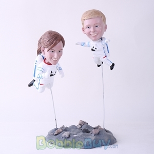 Picture of Astronaut Mother & Son Bobblehead